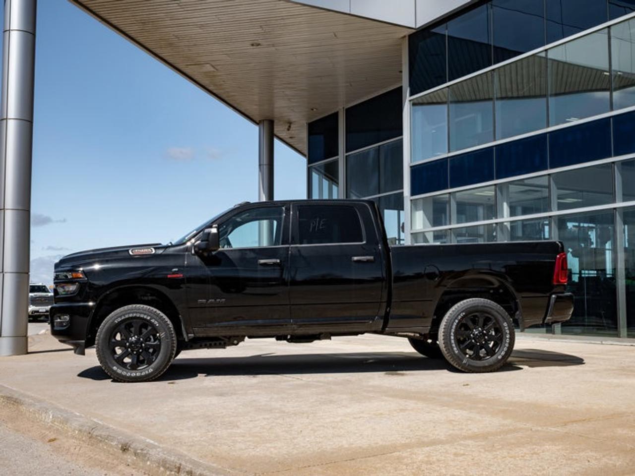 2026 RAM 3500 Big Horn Photo