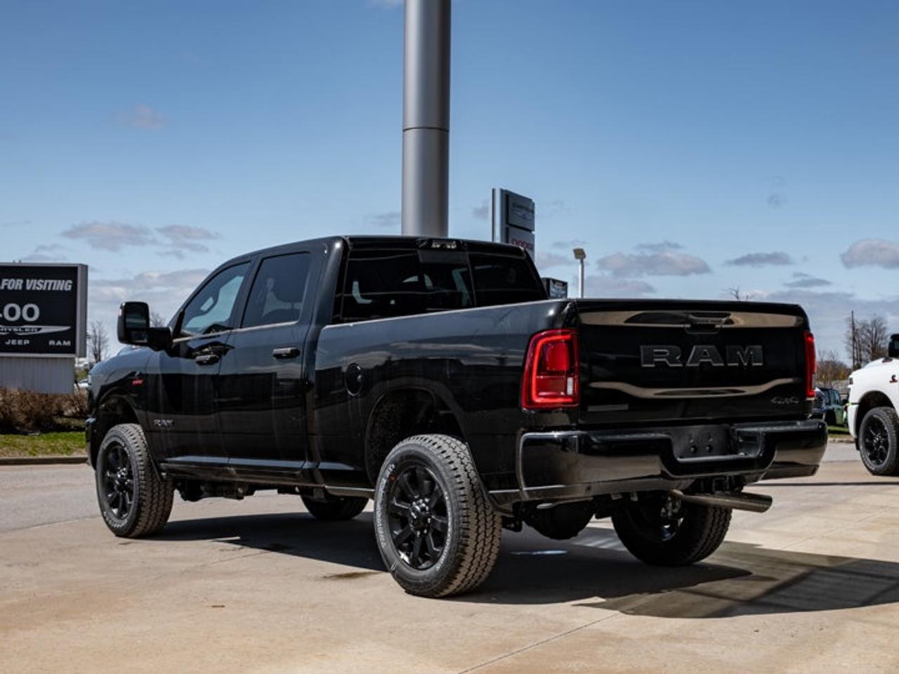 2026 RAM 3500 Big Horn Photo