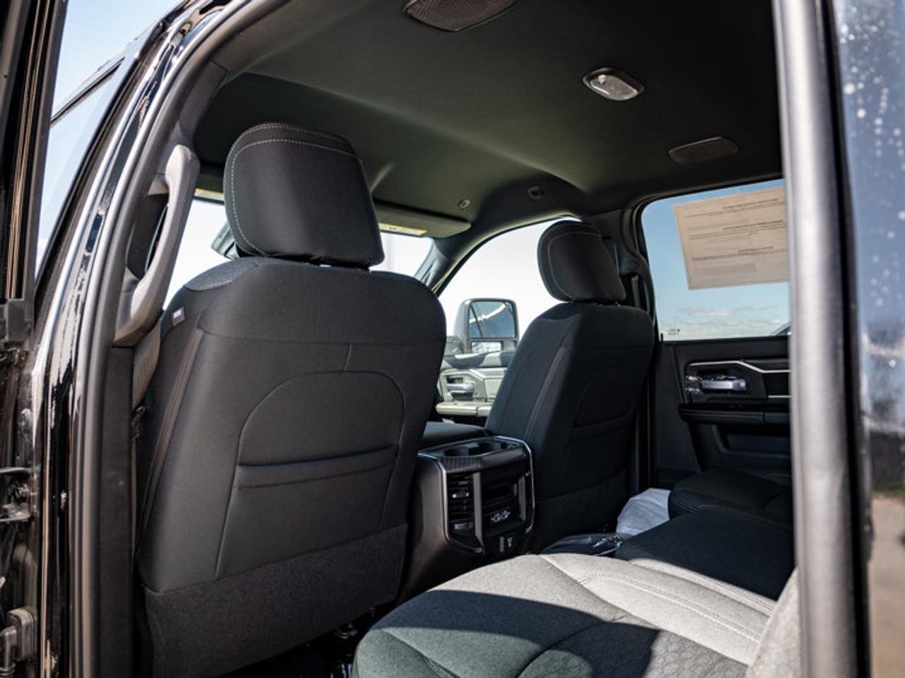 2026 RAM 3500 Big Horn Photo