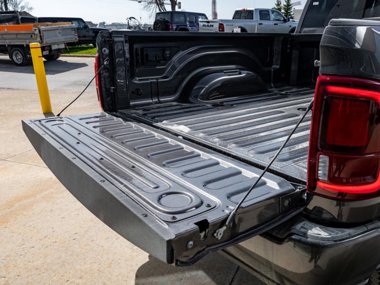 2026 RAM 3500 Big Horn Photo