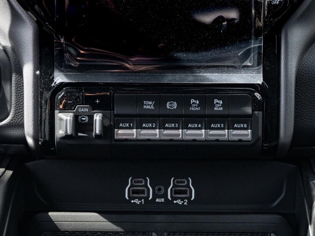 2026 RAM 3500 Big Horn Photo