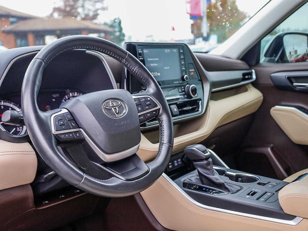 2022 Toyota Highlander XLE Photo