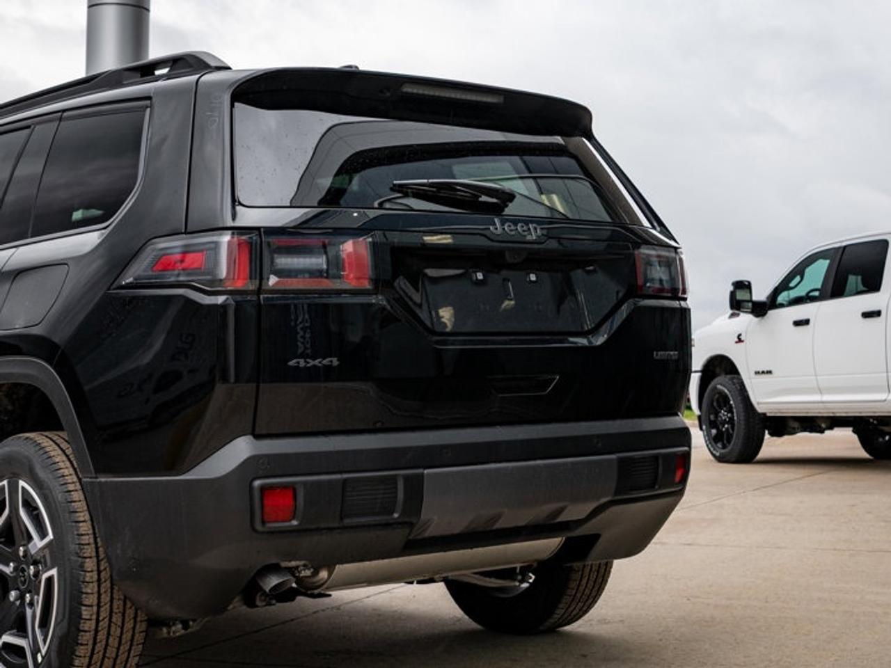 2026 Jeep Cherokee Limited Photo