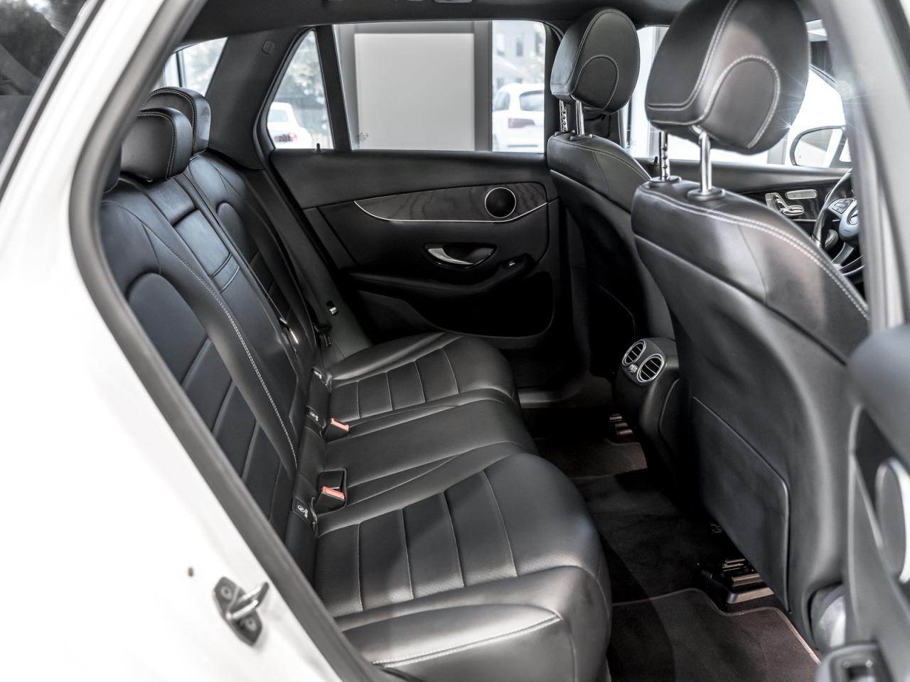 2018 Mercedes-Benz GLC GLC 300|AMG PKG|360CAM|BLINDSPOT|ACCIDENT FREE|LOADED Photo