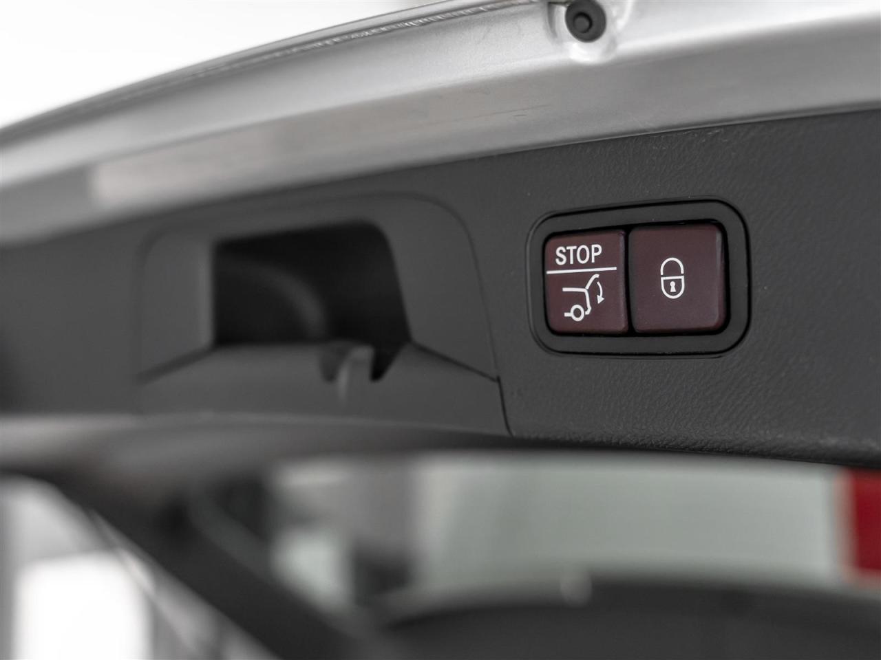 2018 Mercedes-Benz GLC GLC 300|AMG PKG|360CAM|BLINDSPOT|ACCIDENT FREE|LOADED Photo