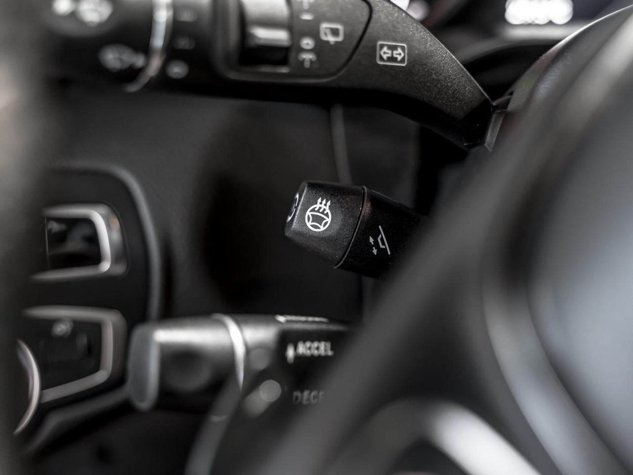 2018 Mercedes-Benz GLC GLC 300|AMG PKG|360CAM|BLINDSPOT|ACCIDENT FREE|LOADED Photo