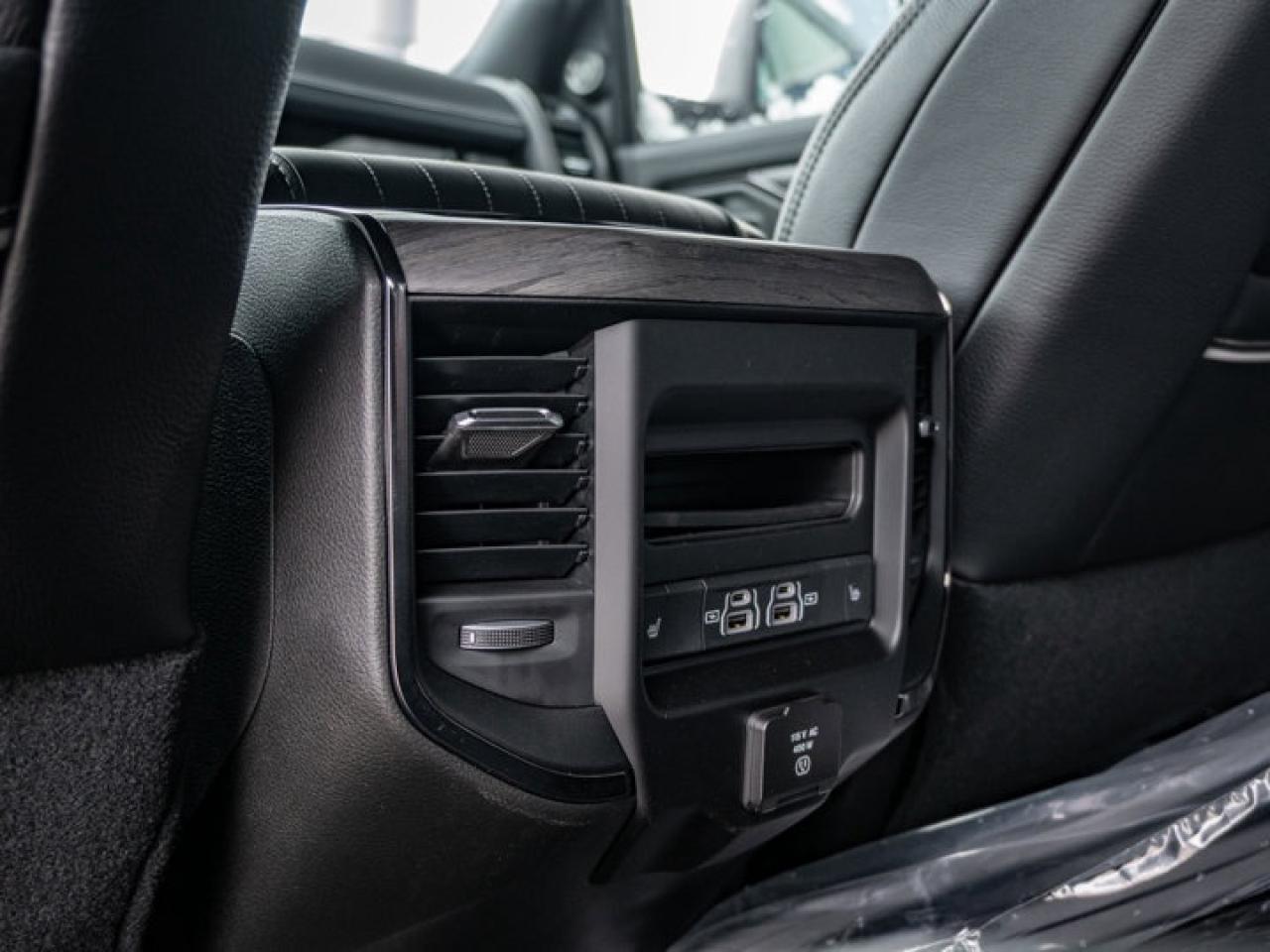 2026 RAM 3500 Limited Photo