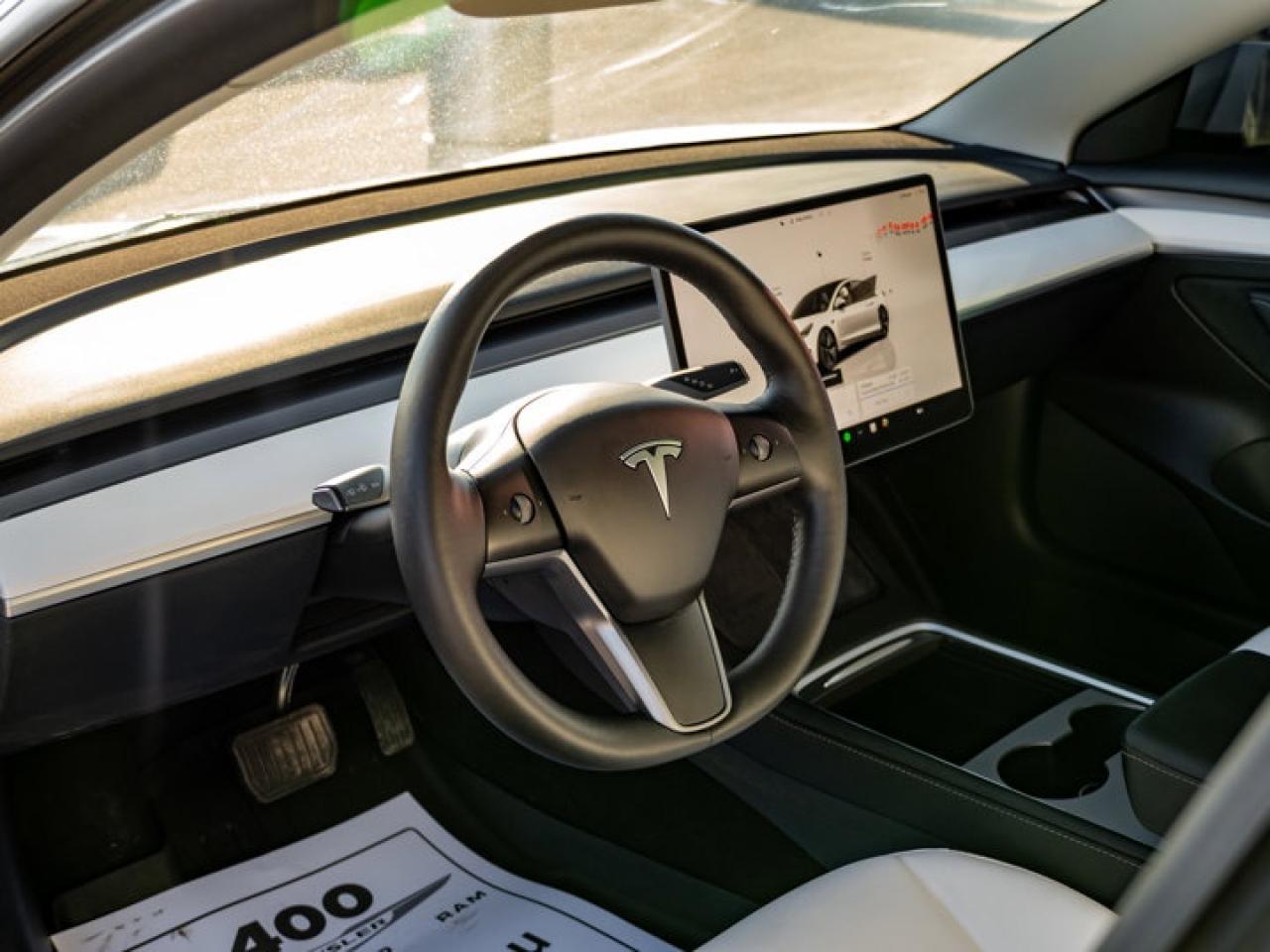 2022 Tesla Model 3 Standard Range Photo2