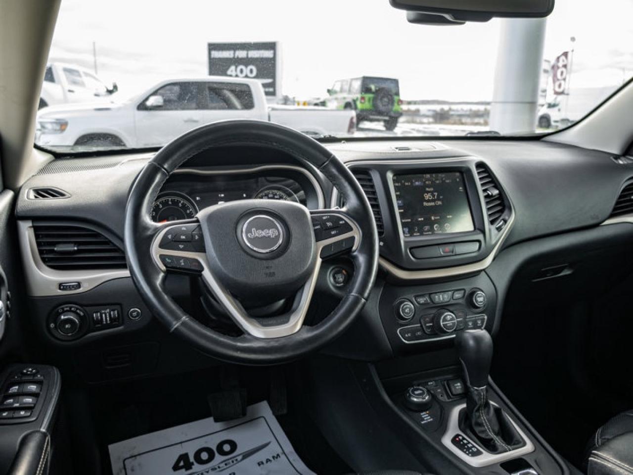 2015 Jeep Cherokee Limited Photo2