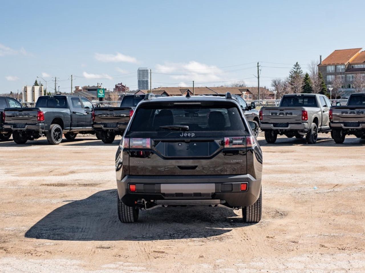 2026 Jeep Cherokee laredo Photo