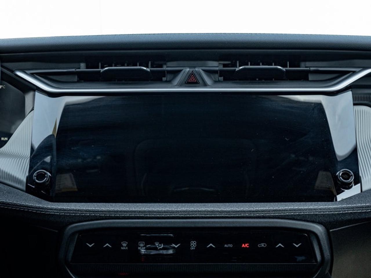 2026 Jeep Cherokee laredo Photo