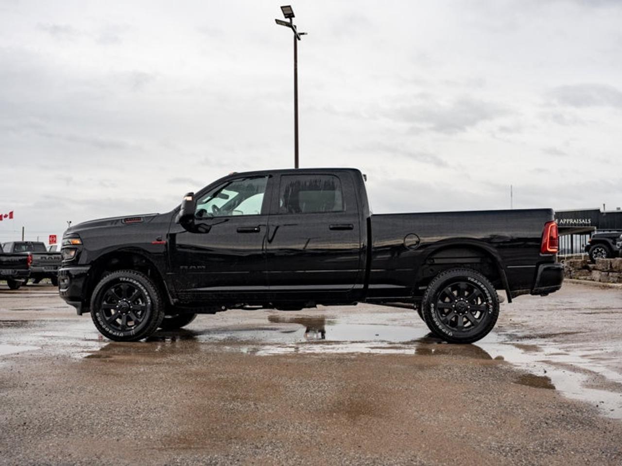 2026 RAM 3500 Big Horn Photo4