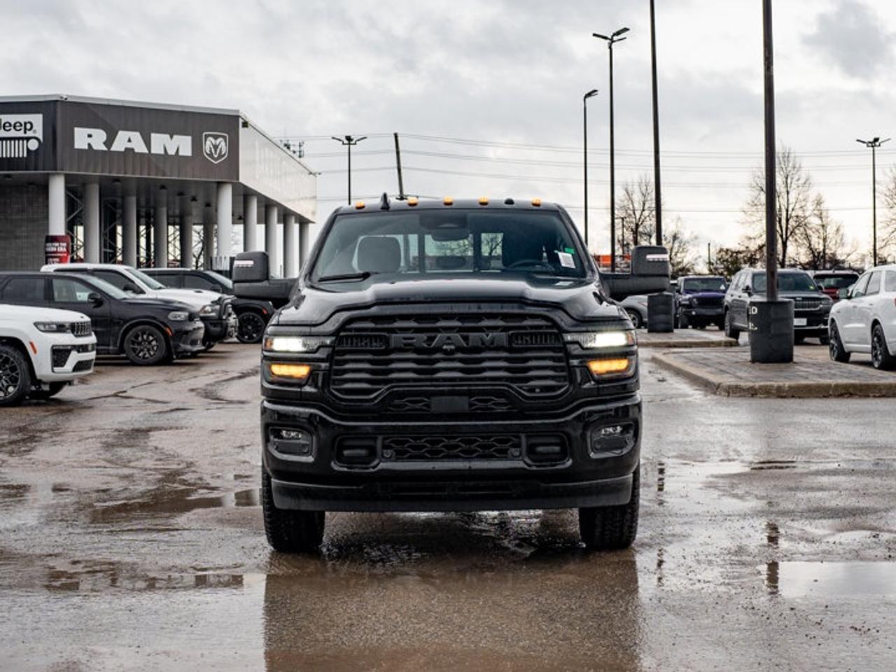 2026 RAM 3500 Big Horn Photo