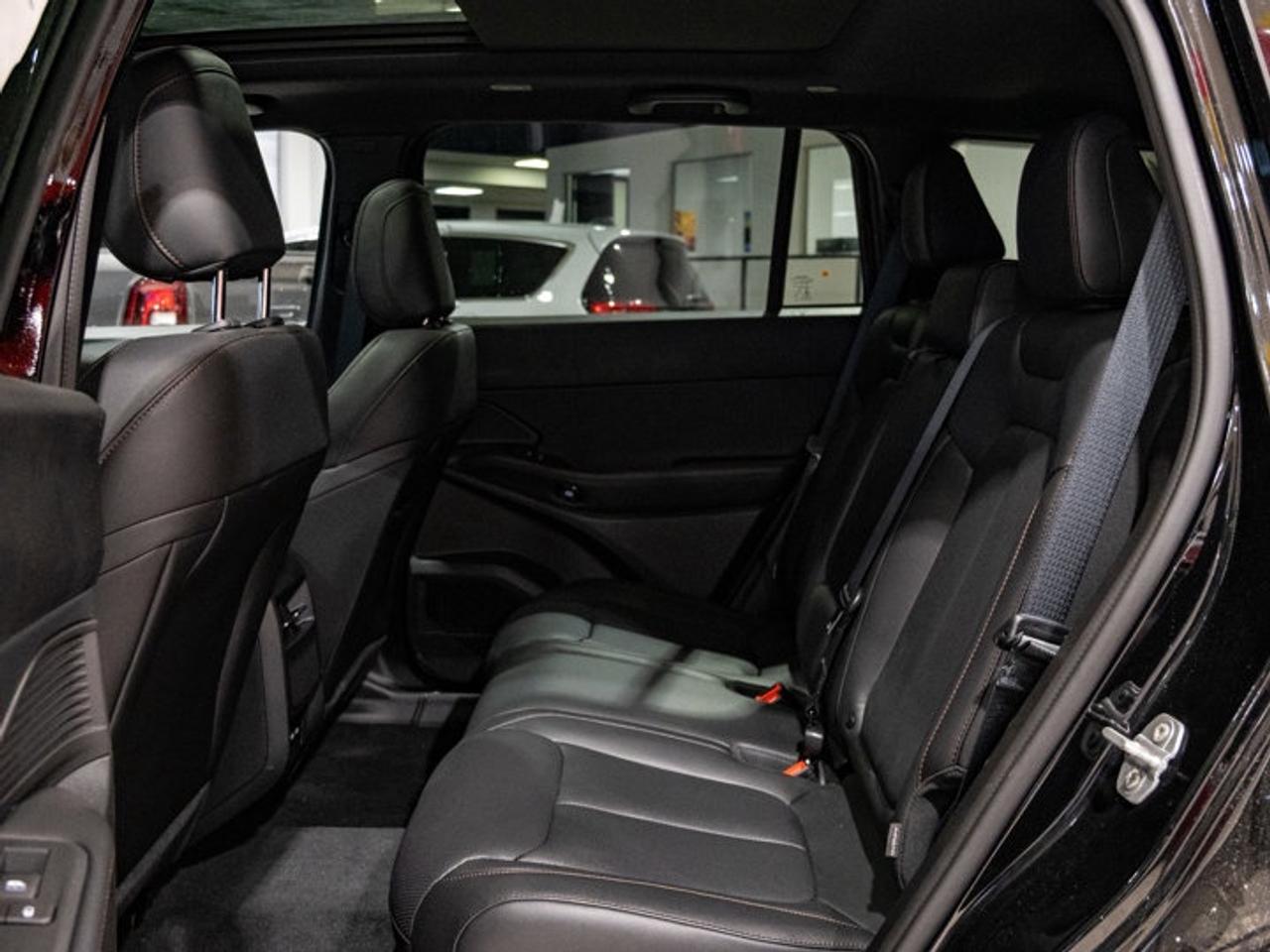 2026 Jeep Cherokee Limited Photo