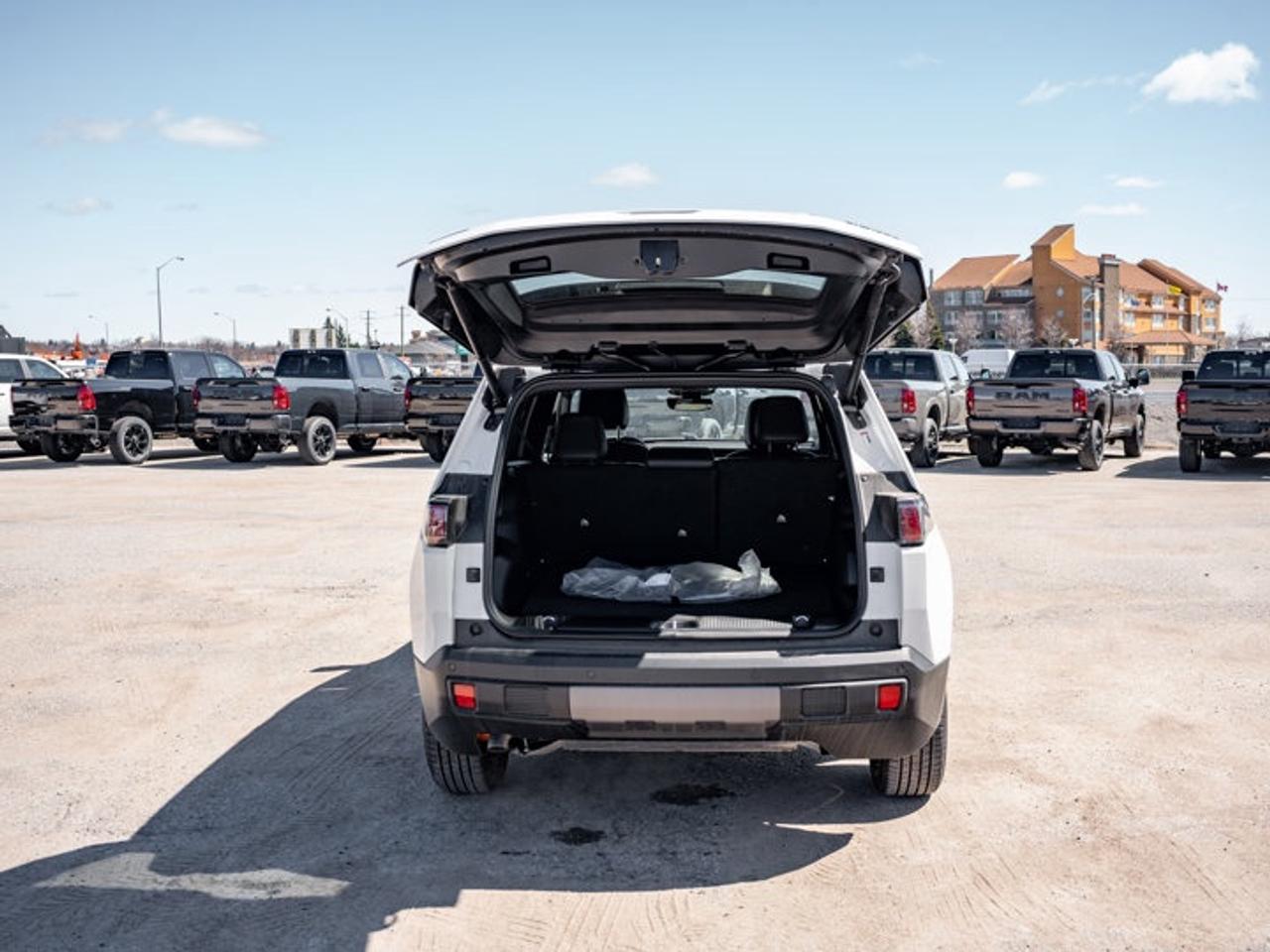 2026 Jeep Cherokee Limited Photo