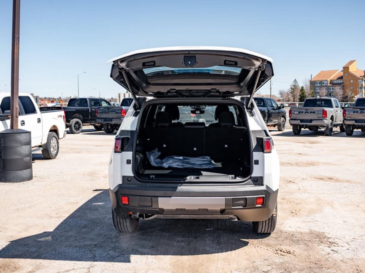 2026 Jeep Cherokee Limited Photo