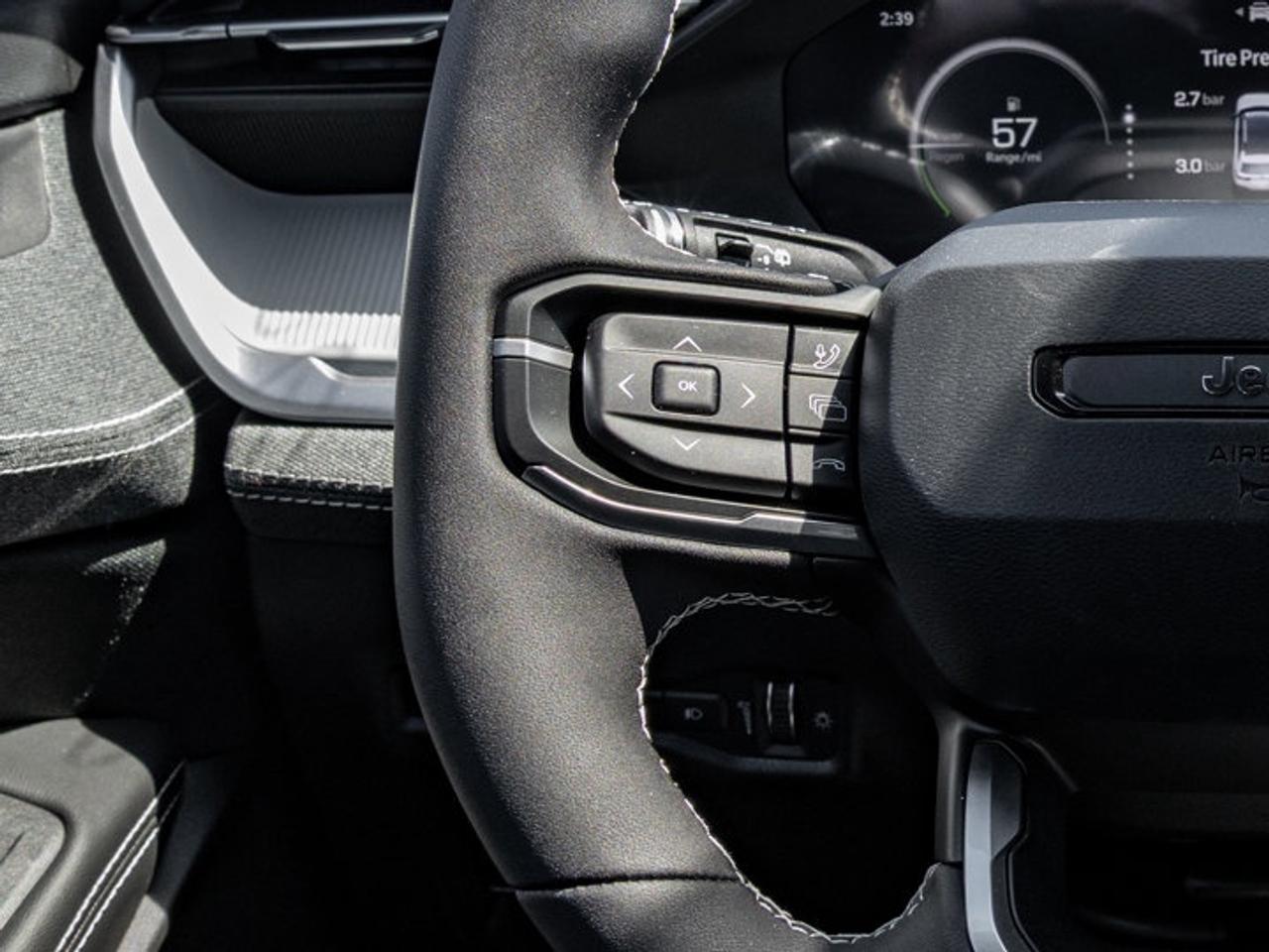2026 Jeep Cherokee laredo Photo