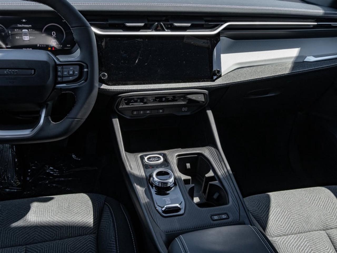 2026 Jeep Cherokee laredo Photo