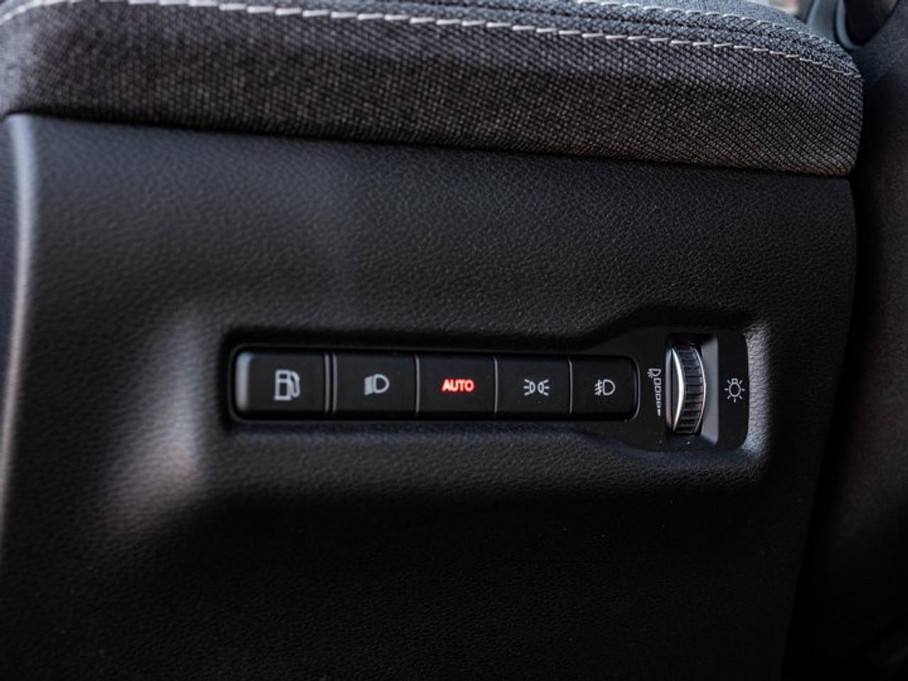 2026 Jeep Cherokee laredo Photo