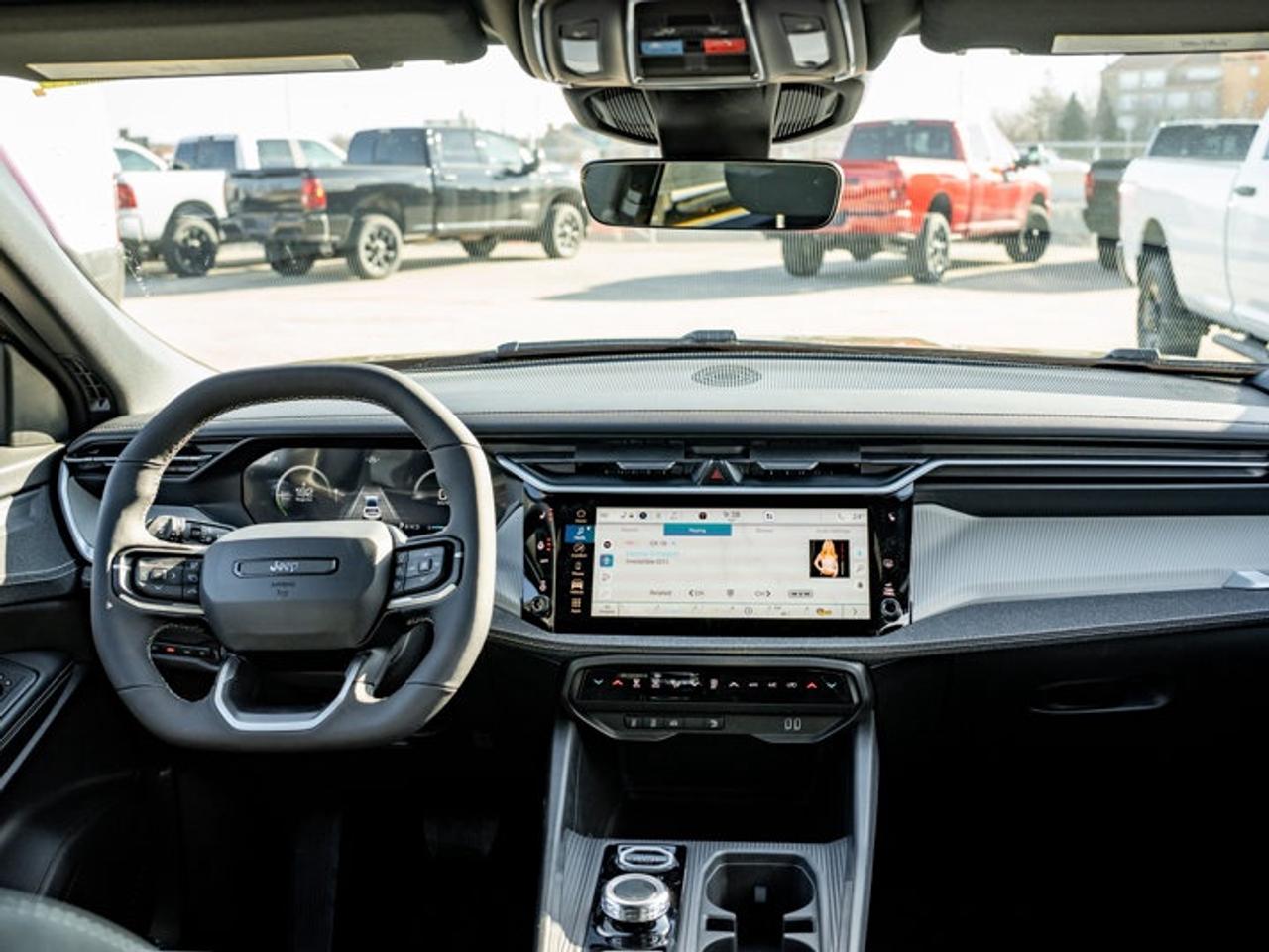 2026 Jeep Cherokee laredo Photo