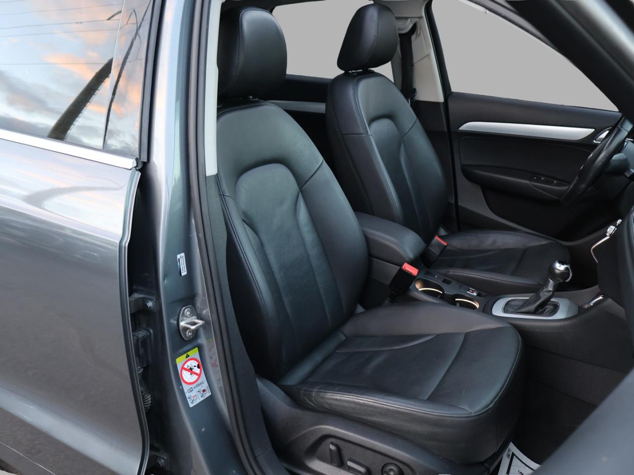 2015 Audi Q3 TECHNK AWD CERTIFIED CAMERA NAV BLUETOOTH HEATED LEATHER  P.ROOF P.SENSORS B.SPOT CRUISE ALLOYS - Photo #18