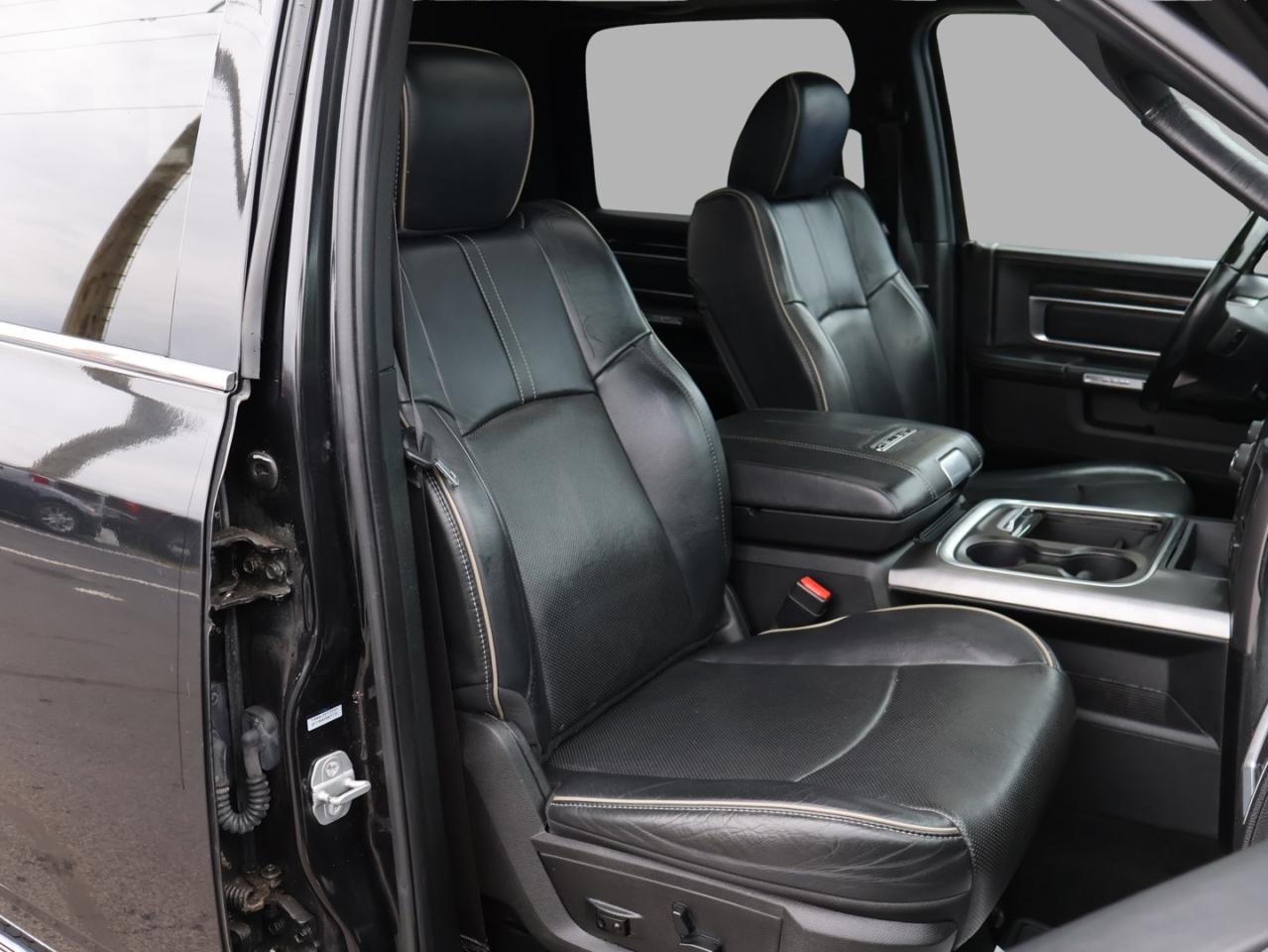 2018 RAM 1500 LIMITED HEMI CREW 4WD CERTIFIED *ACCIDENT FREE*DODGE MAINTAIN* CAMERA NAV BLUETOOTH HEAT/COOL LEATHER SEATS/STEERING SUNROOF P.SENSORS CRUISE ALLOYS - Photo #18