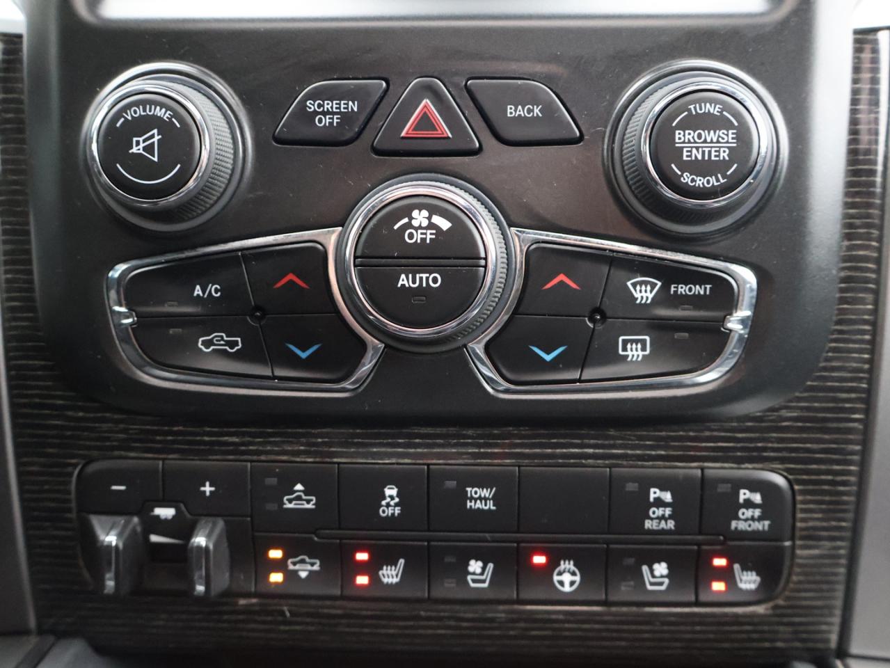 2018 RAM 1500 LIMITED HEMI CREW 4WD CERTIFIED *ACCIDENT FREE*DODGE MAINTAIN* CAMERA NAV BLUETOOTH HEAT/COOL LEATHER SEATS/STEERING SUNROOF P.SENSORS CRUISE ALLOYS - Photo #23