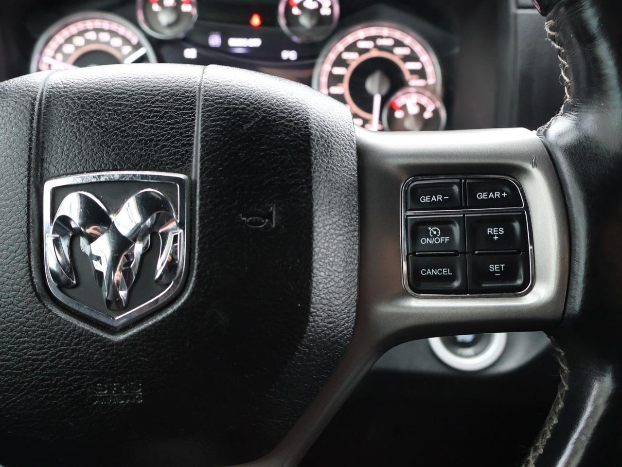 2018 RAM 1500 LIMITED HEMI CREW 4WD CERTIFIED *ACCIDENT FREE*DODGE MAINTAIN* CAMERA NAV BLUETOOTH HEAT/COOL LEATHER SEATS/STEERING SUNROOF P.SENSORS CRUISE ALLOYS - Photo #37