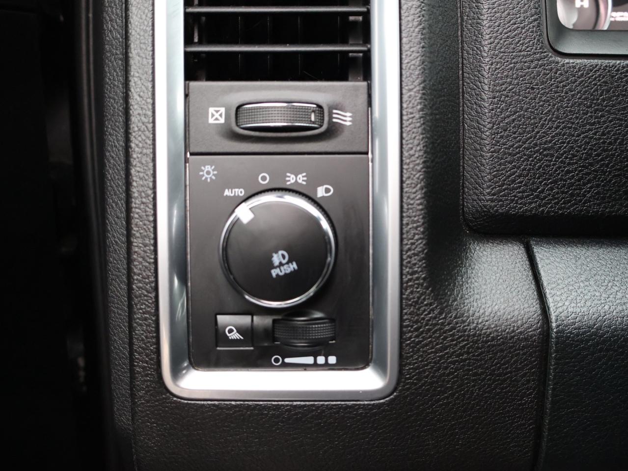 2018 RAM 1500 LIMITED HEMI CREW 4WD CERTIFIED *ACCIDENT FREE*DODGE MAINTAIN* CAMERA NAV BLUETOOTH HEAT/COOL LEATHER SEATS/STEERING SUNROOF P.SENSORS CRUISE ALLOYS - Photo #38