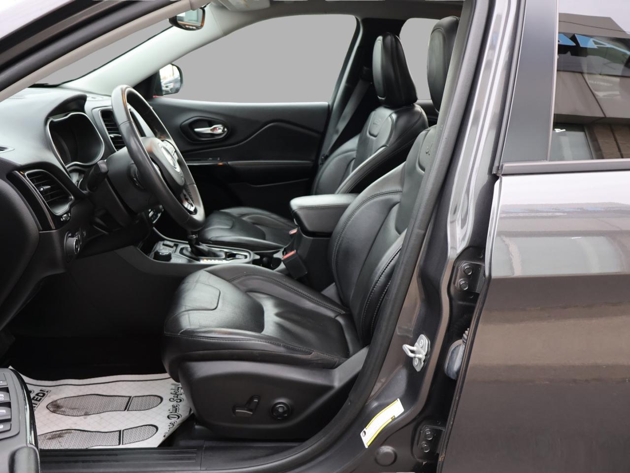 2021 Jeep Cherokee V6 LATITUDE LUXURY 4WD CERTIFIED *1 OWNER*ACCIDENT FREE* CAMERA NAV BLUETOOTH LEATHER HEATED SEATS SUNROOF CRUISE ALLOYS - Photo #14