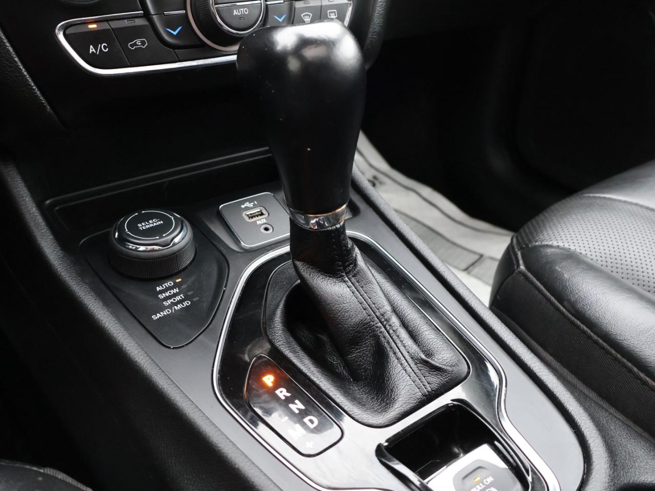 2021 Jeep Cherokee V6 LATITUDE LUXURY 4WD CERTIFIED *1 OWNER*ACCIDENT FREE* CAMERA NAV BLUETOOTH LEATHER HEATED SEATS SUNROOF CRUISE ALLOYS - Photo #20