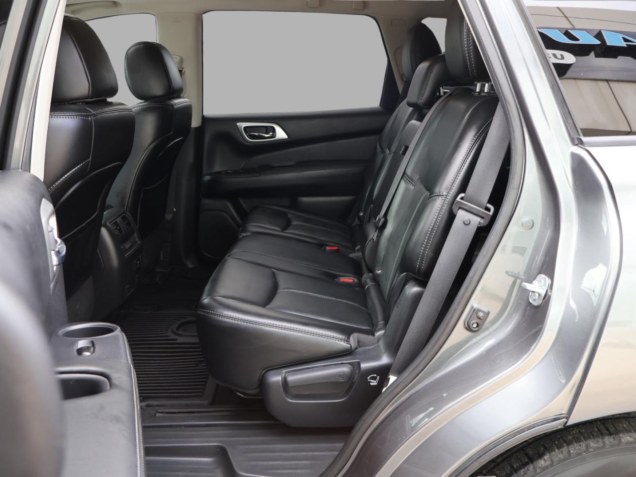 2017 Nissan Pathfinder SL 4WD CERTIFIED *7 SEATS*NISSAN MAINTAIN*2nd WINTER* 360 CAMERA NAV BLUETOOTH LEATHER HEATED 4 SEATS/STEERING DUAL ROOF CRUISE ALLOYS - Photo #15