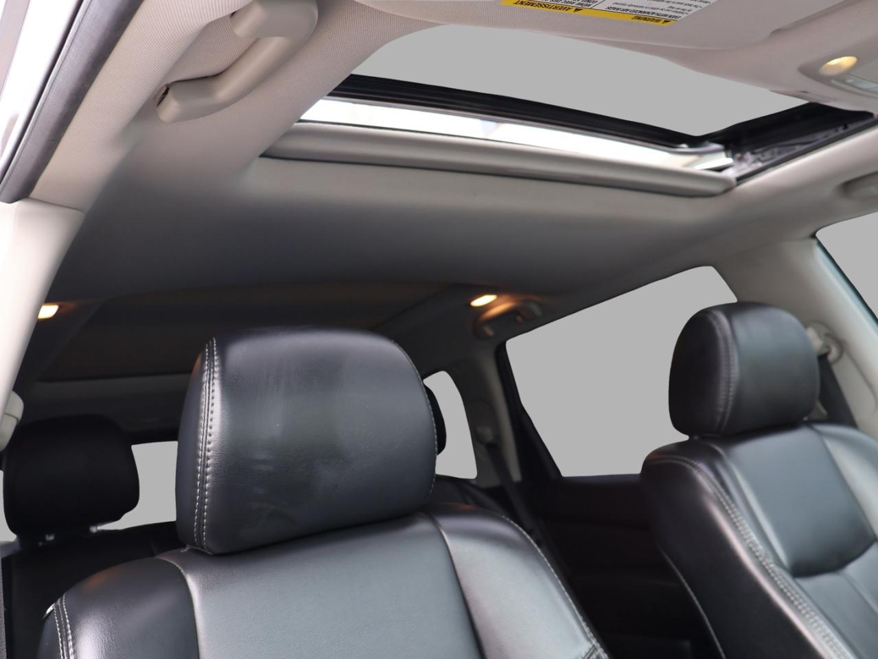 2017 Nissan Pathfinder SL 4WD CERTIFIED *7 SEATS*NISSAN MAINTAIN*2nd WINTER* 360 CAMERA NAV BLUETOOTH LEATHER HEATED 4 SEATS/STEERING DUAL ROOF CRUISE ALLOYS - Photo #20