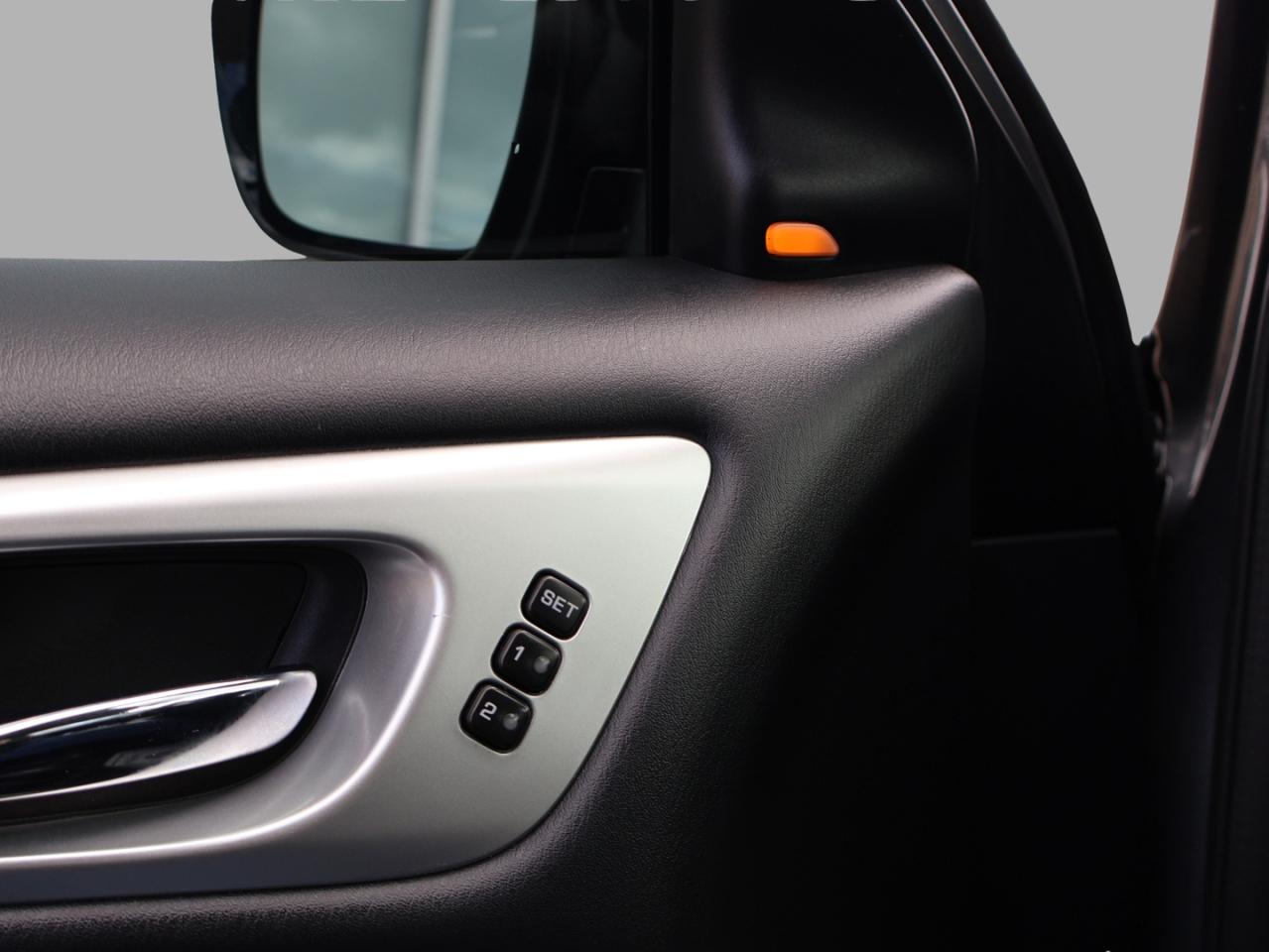 2017 Nissan Pathfinder SL 4WD CERTIFIED *7 SEATS*NISSAN MAINTAIN*2nd WINTER* 360 CAMERA NAV BLUETOOTH LEATHER HEATED 4 SEATS/STEERING DUAL ROOF CRUISE ALLOYS - Photo #27