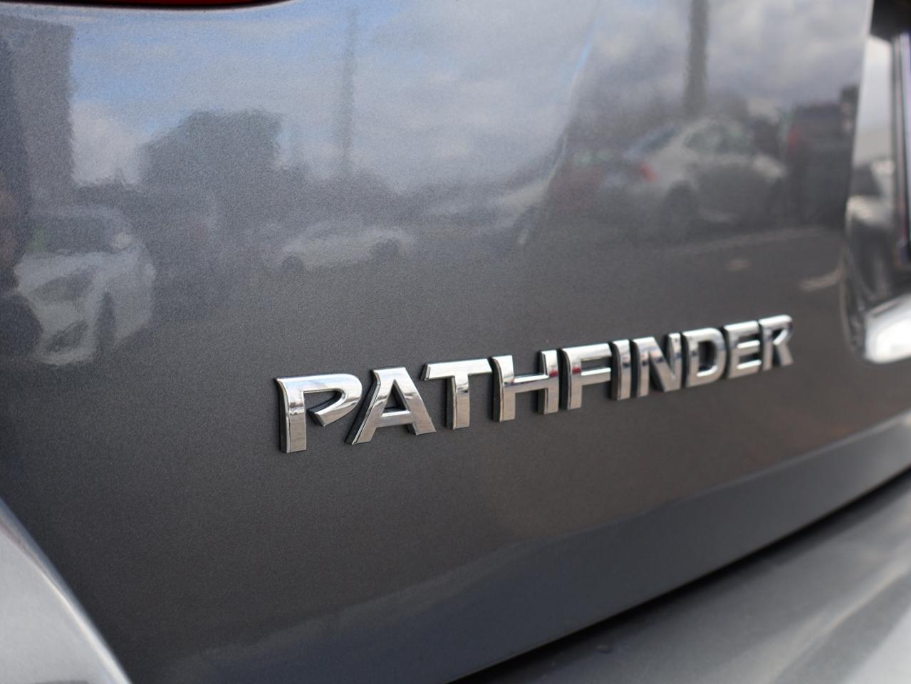 2017 Nissan Pathfinder SL 4WD CERTIFIED *7 SEATS*NISSAN MAINTAIN*2nd WINTER* 360 CAMERA NAV BLUETOOTH LEATHER HEATED 4 SEATS/STEERING DUAL ROOF CRUISE ALLOYS - Photo #40