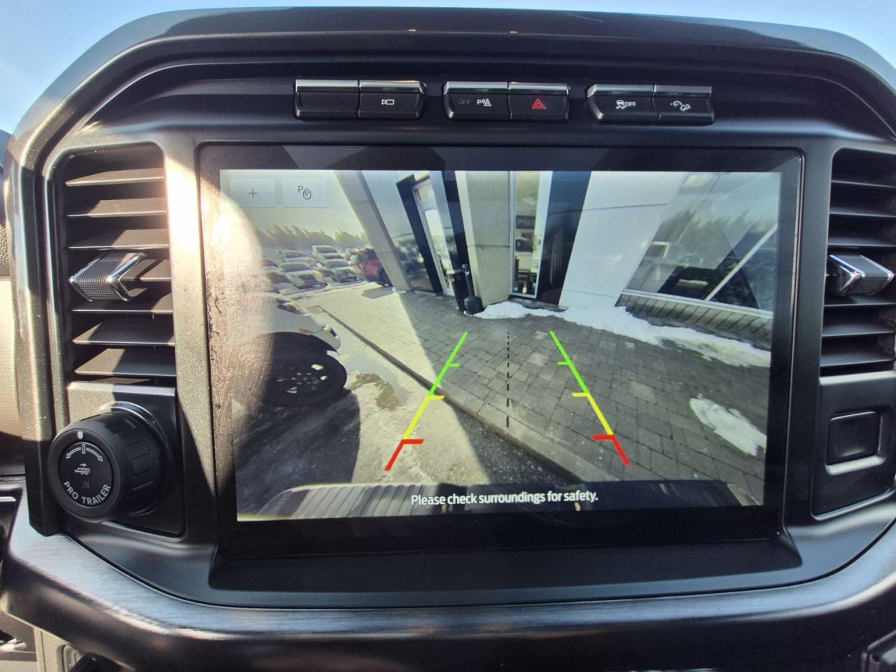 2022 Ford F-150 502A LARIAT, 20" RIMS, SPORT PACKAGE, FX4! Photo