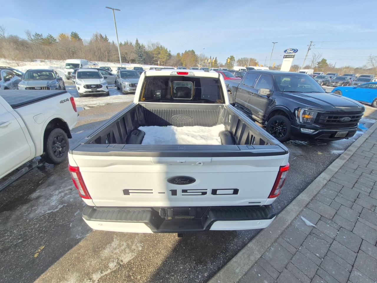 2022 Ford F-150 502A LARIAT, 20" RIMS, SPORT PACKAGE, FX4! Photo