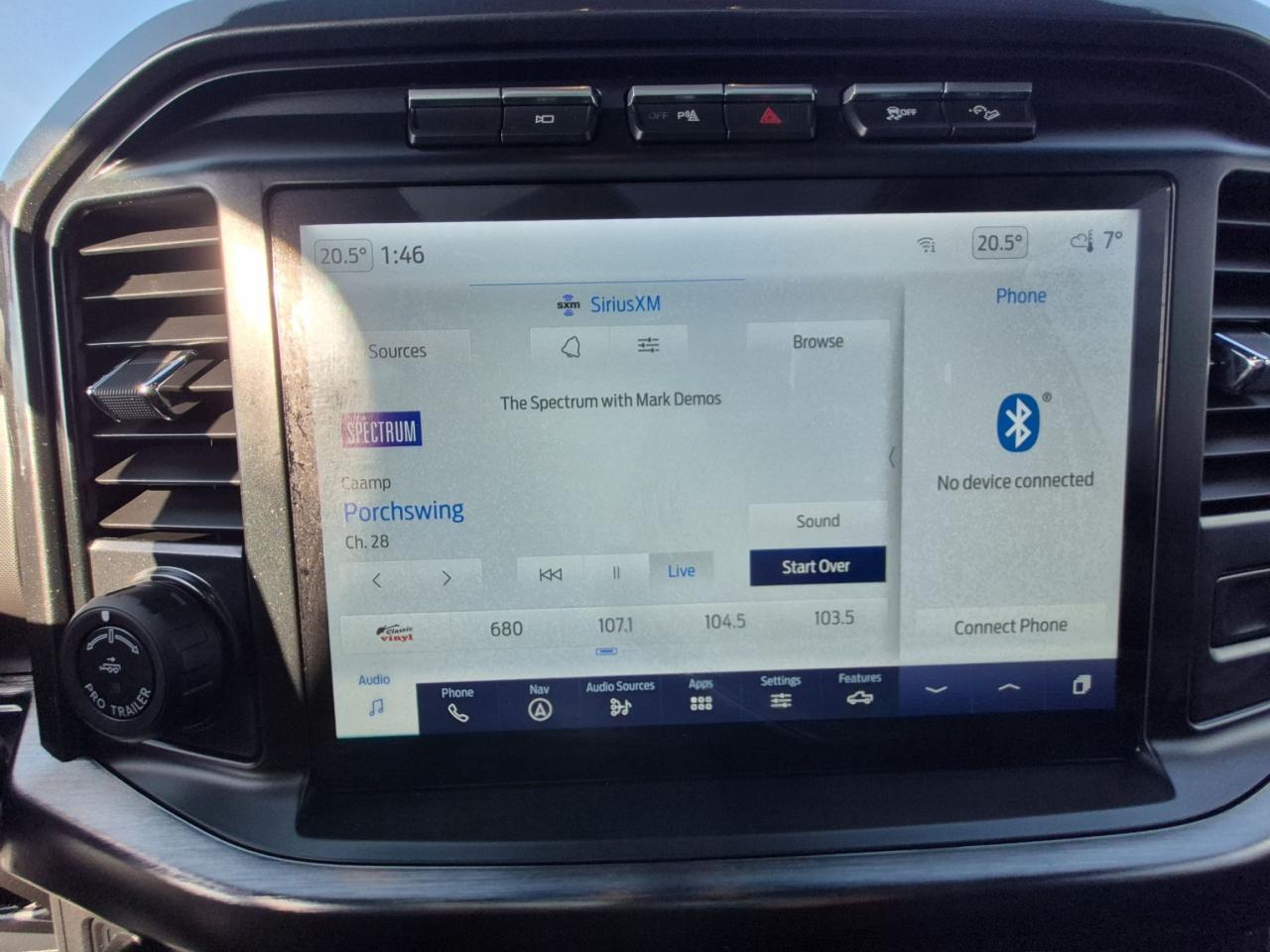 2022 Ford F-150 502A LARIAT, 20" RIMS, SPORT PACKAGE, FX4! Photo