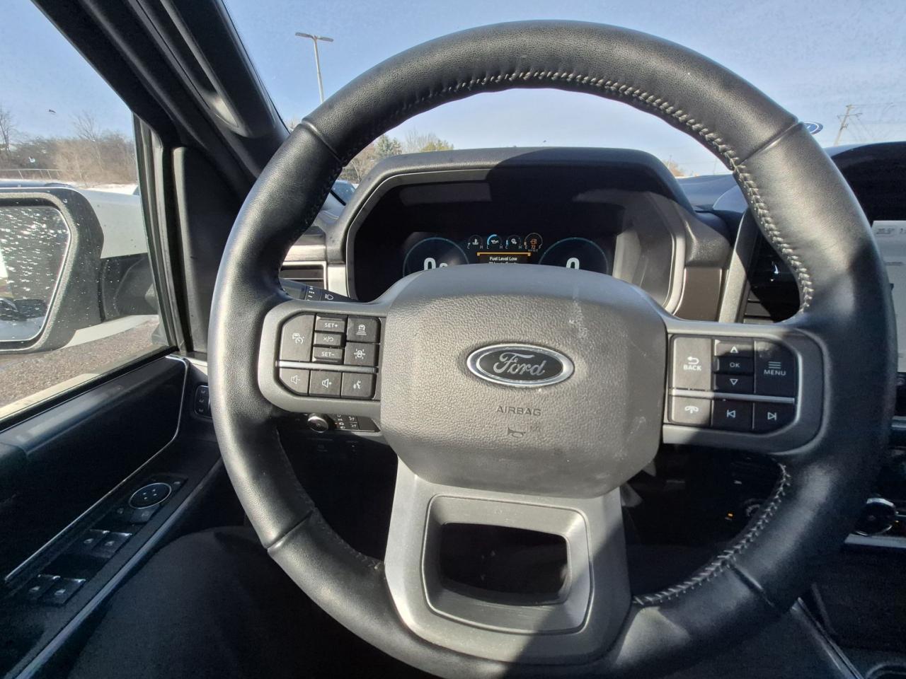 2022 Ford F-150 502A LARIAT, 20" RIMS, SPORT PACKAGE, FX4! Photo