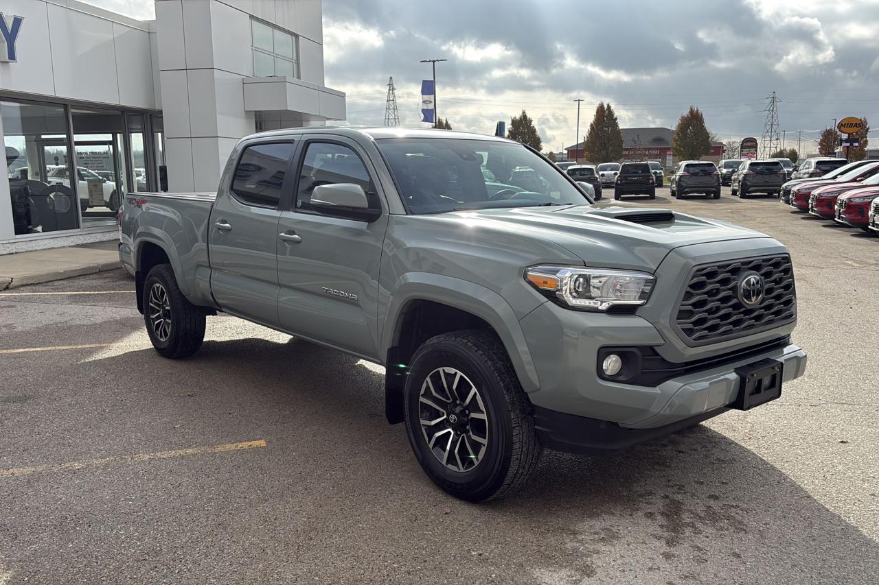 2023 Toyota Tacoma TRD SPORT, 3.5L V6, LOCAL TRADE! MOONROOF! NAV! Photo