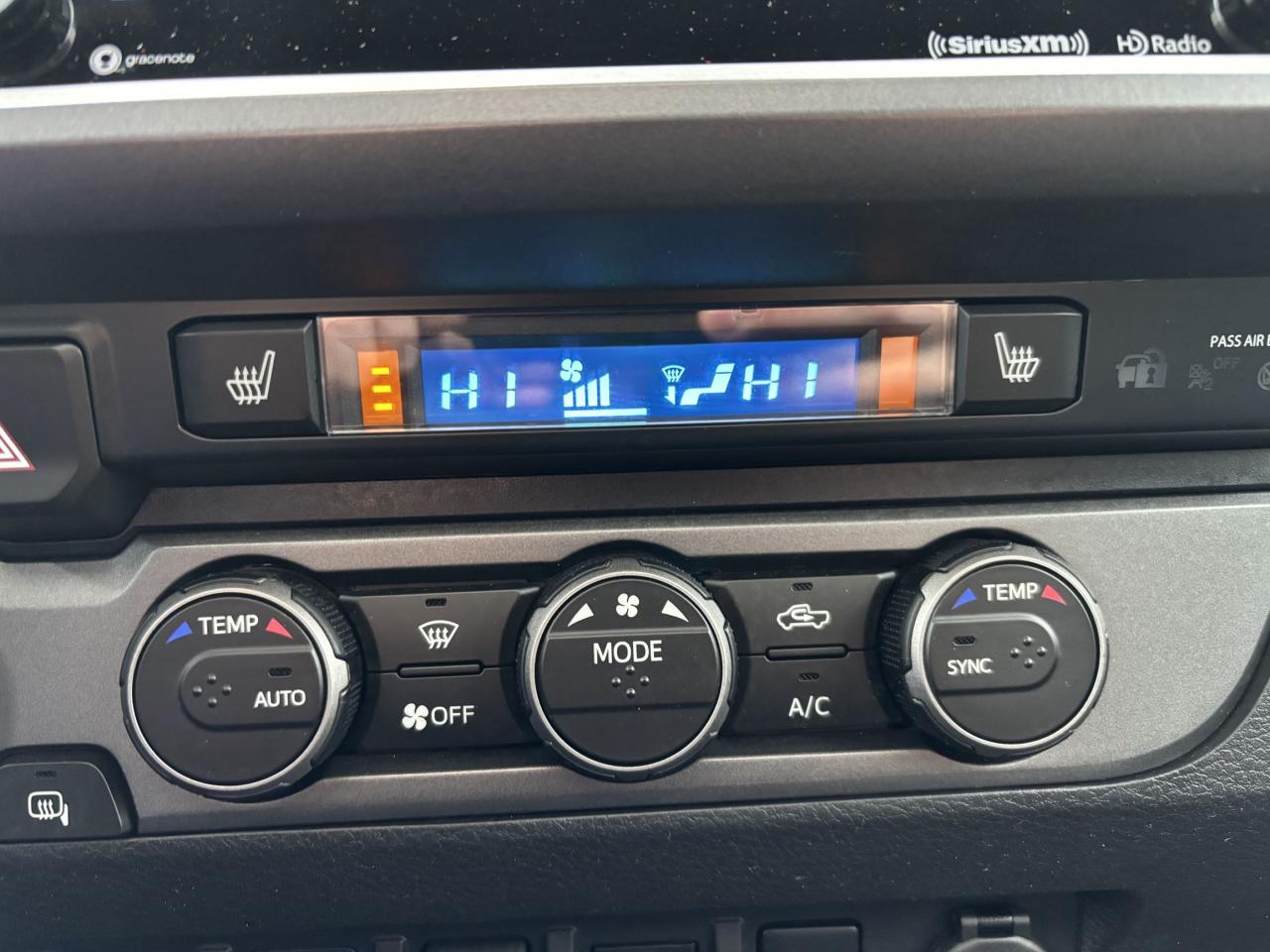 2023 Toyota Tacoma TRD SPORT, 3.5L V6, LOCAL TRADE! MOONROOF! NAV! Photo