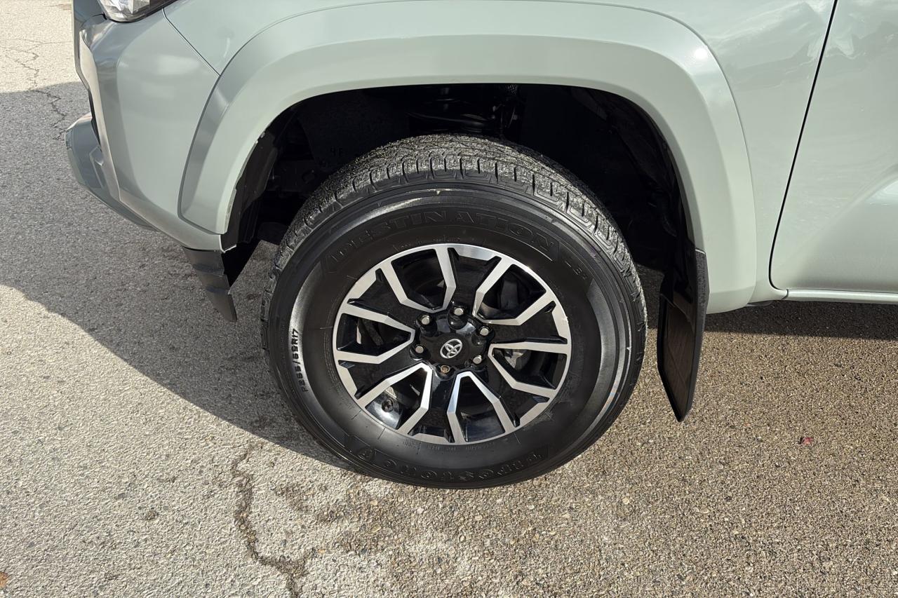 2023 Toyota Tacoma TRD SPORT, 3.5L V6, LOCAL TRADE! MOONROOF! NAV! Photo