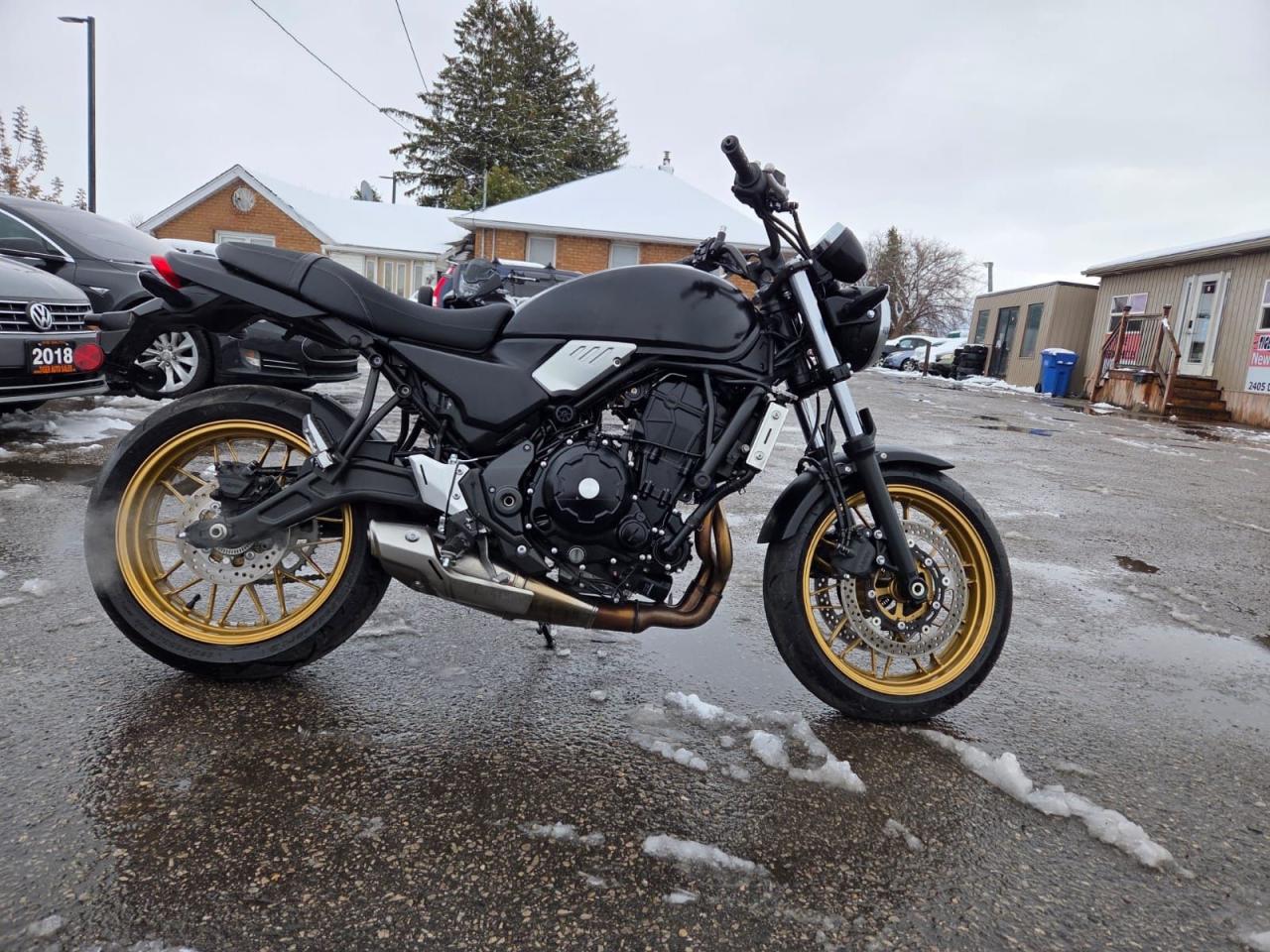 2024 Kawasaki Z1000 Z650RS ABS, ONLY 1000KMS, MODERN RETRO SPORT BIKE - Photo #2