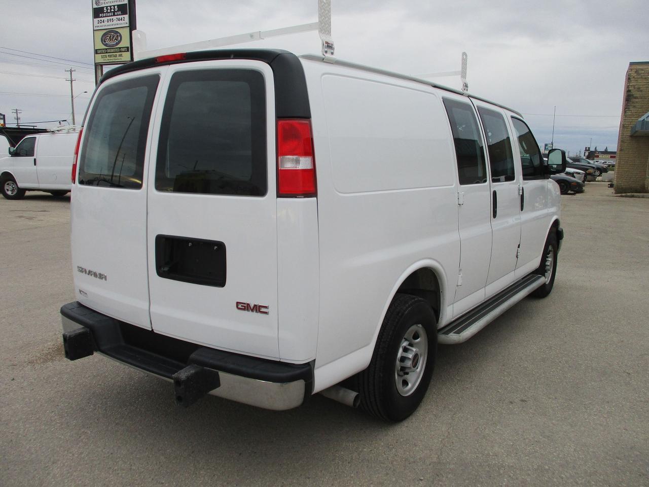 2023 GMC Savana Cargo Van RWD 2500 135" - Photo #5