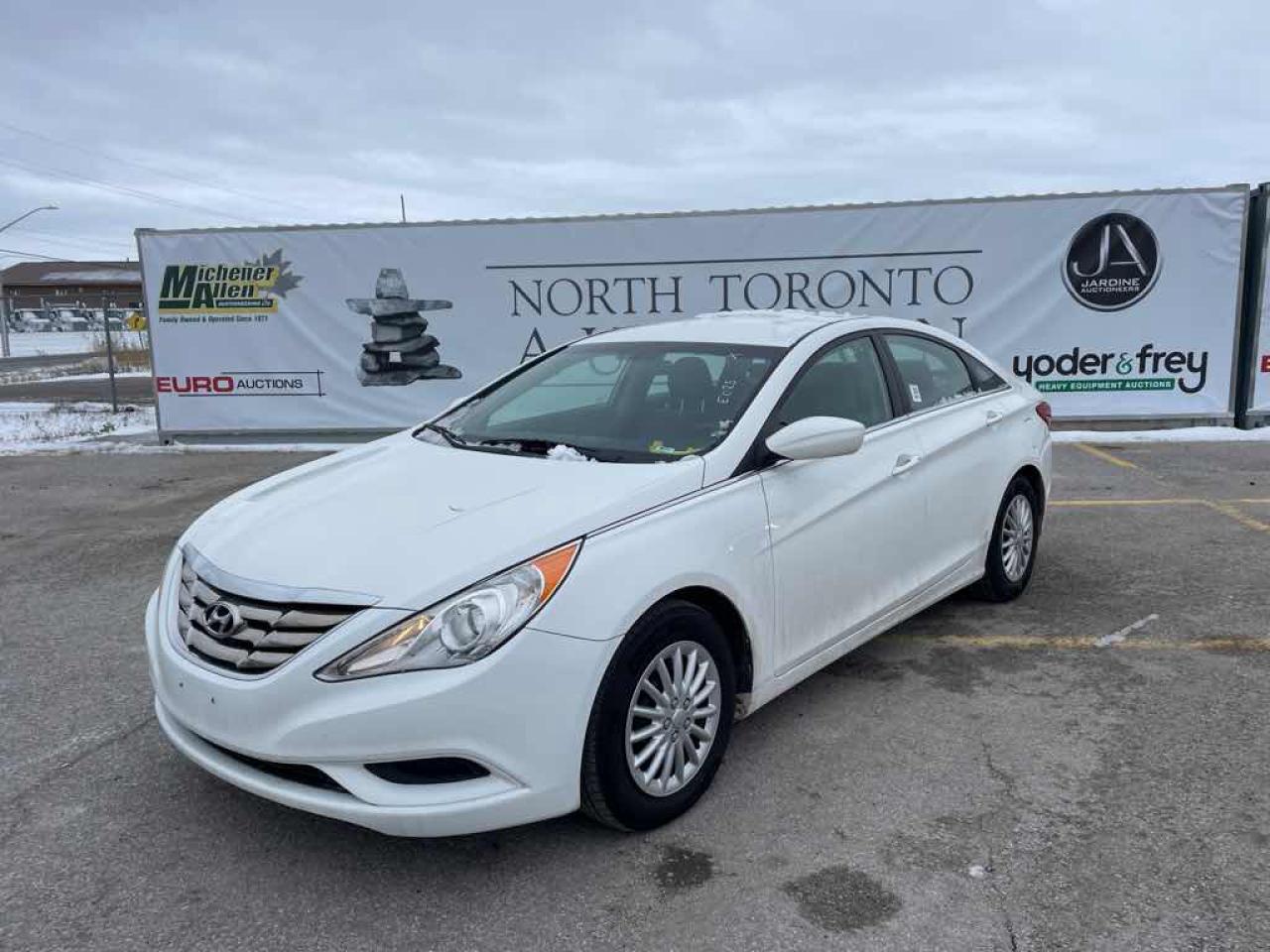 2013 HYUNDA SONATA GLS Photo0