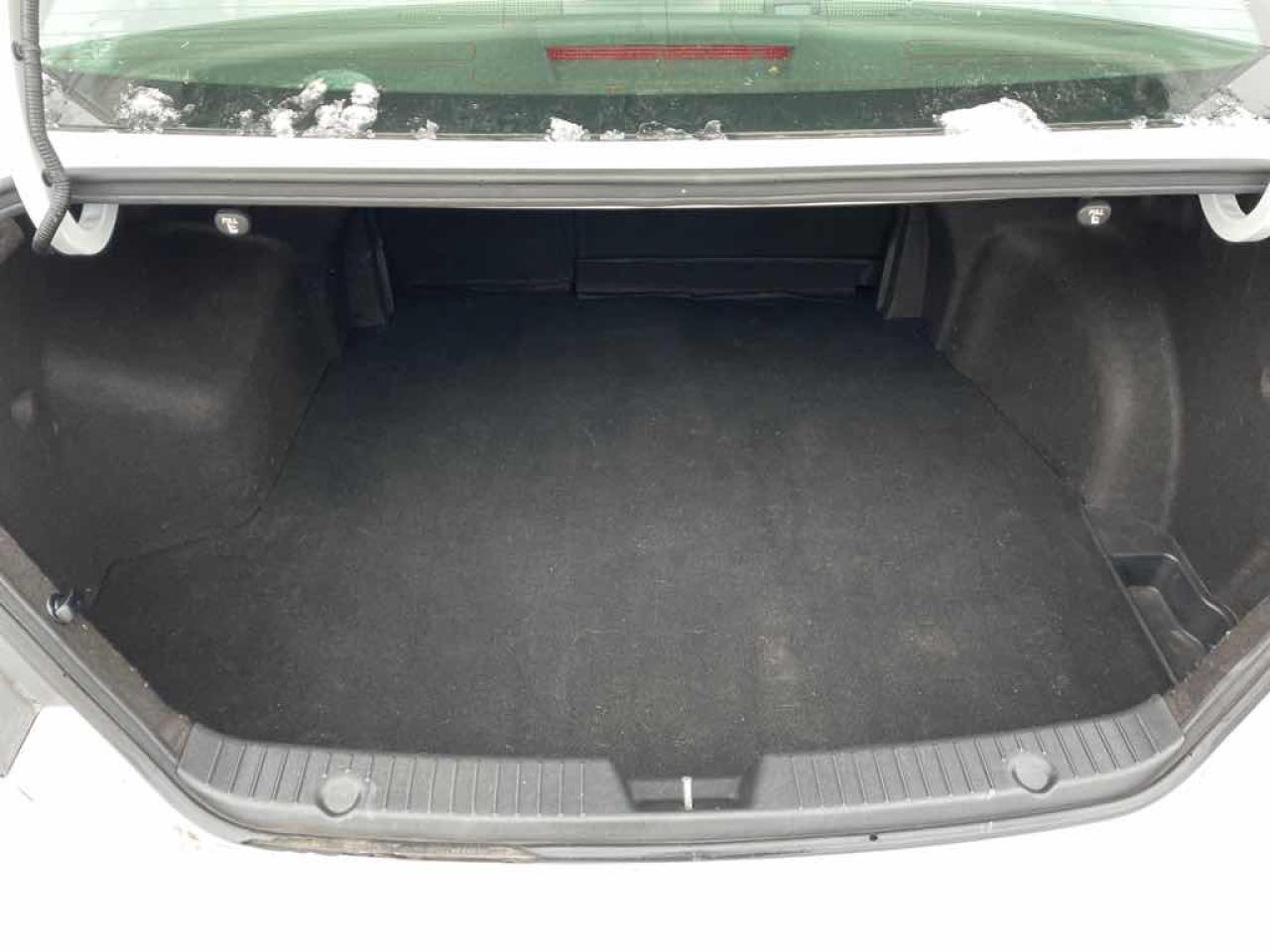 2013 HYUNDA SONATA GLS Photo