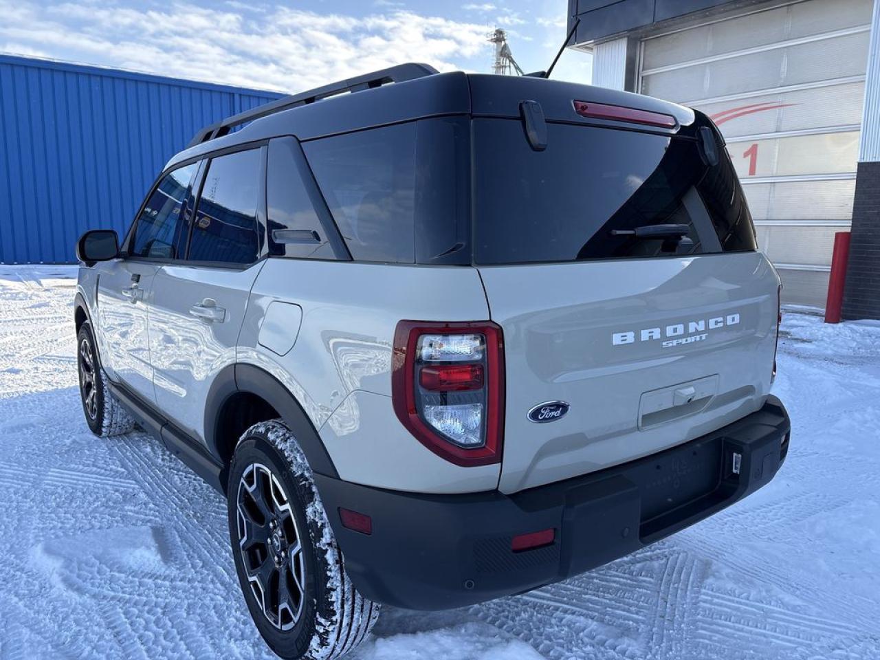 2025 Ford Bronco Sport Outer Banks 300A Photo4