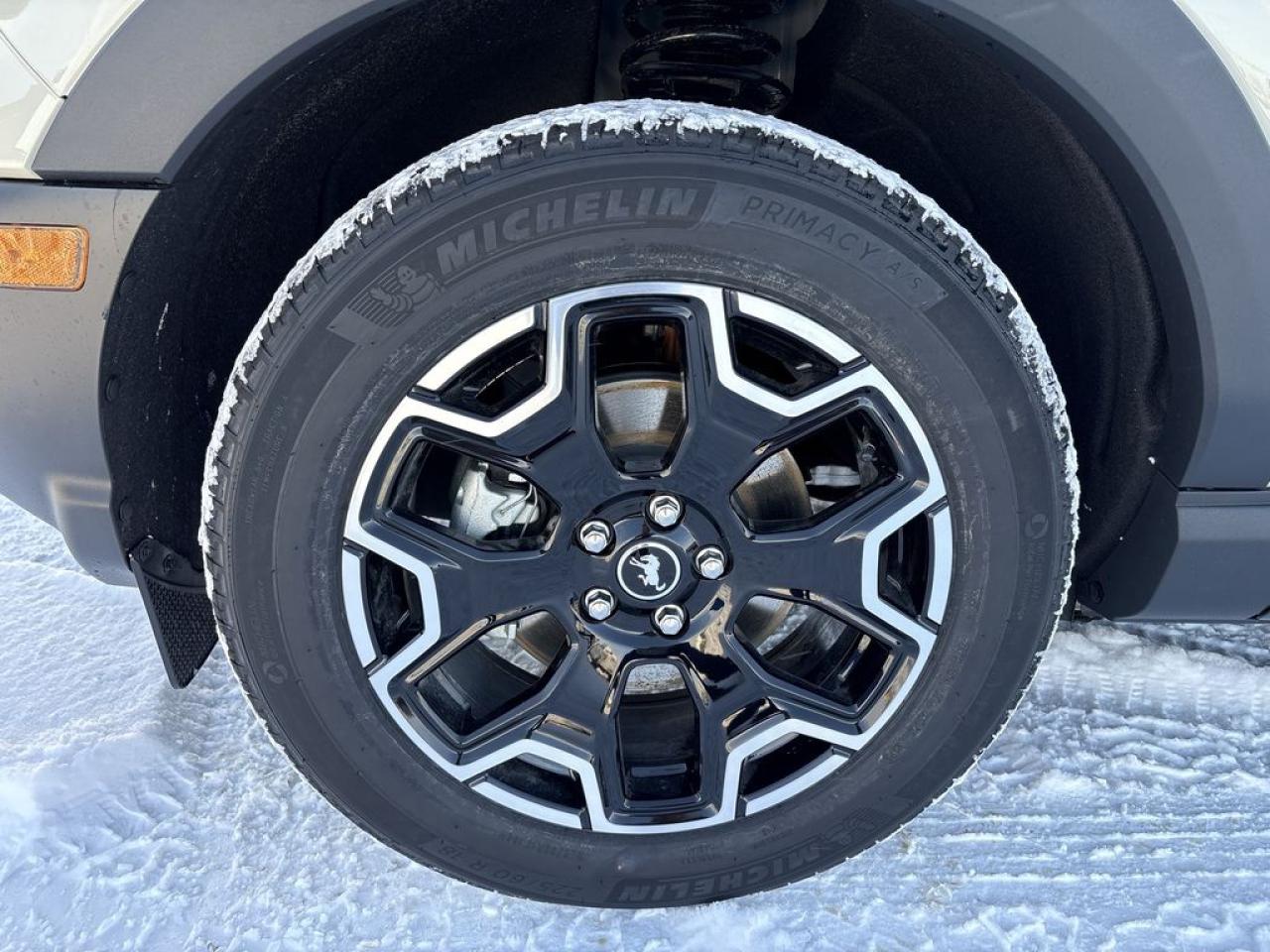 2025 Ford Bronco Sport Outer Banks 300A Photo2