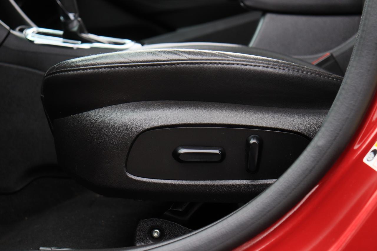 2018 Chevrolet Cruze Premier | Auto | Leather | Roof | Nav | Cam & More Photo