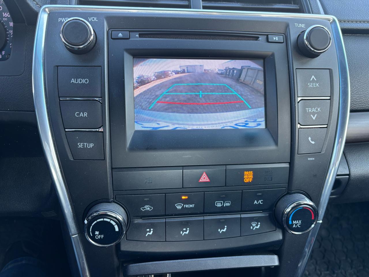 2017 Toyota Camry LE - Photo #12